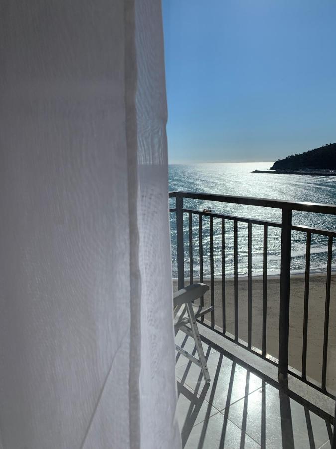 Apartamento En Primerisima Linea De Playa Con Espectaculares Vistas Netflix, Prime Y Disney Oropesa del Mar Eksteriør bilde